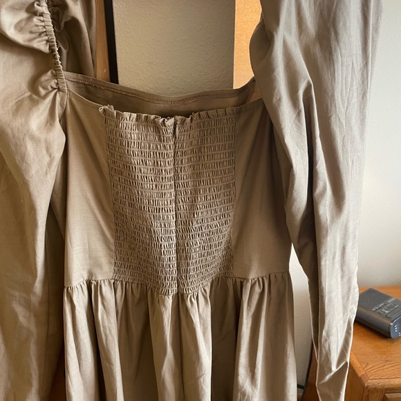 Reformation Luce dress, size 6 - Picture 8 of 9